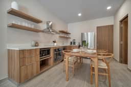 Peaceful Upper-Level Las Arenas Retreat | Ideal for Families