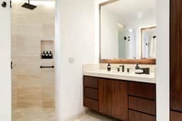 3 Bedroom, 2 Bathroom Penthouse