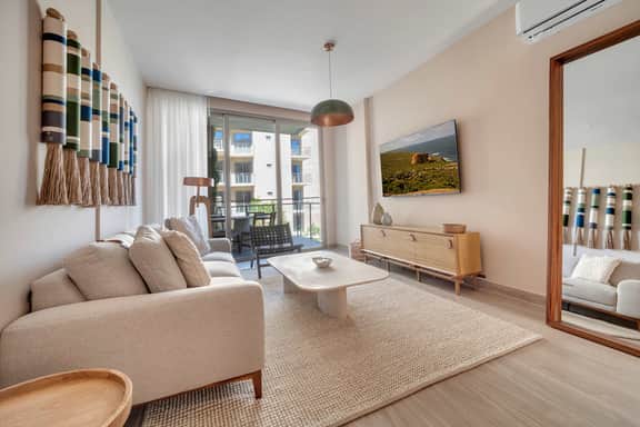 Coastal Breeze | Family 3 Bedroom Retreat.