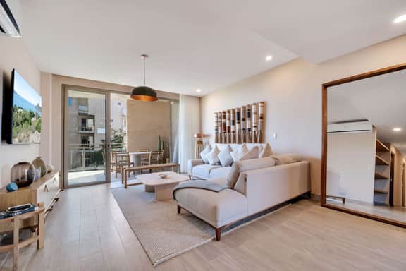 Walk to the Beach from Your 3BR Las Arenas Retreat! - Image 2