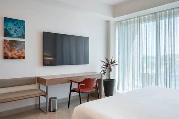 Ocean View Room - Image 5