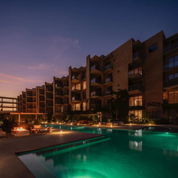 Modern Coastal Escape in Las Arenas. Family Friendly!