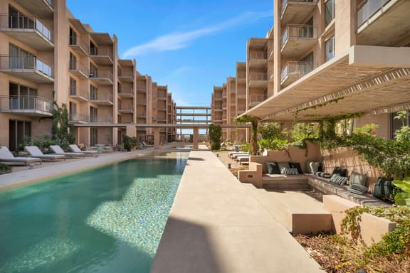 Stylish Condo with Pool, Fast Wi-Fi & Gated Security - Image 1